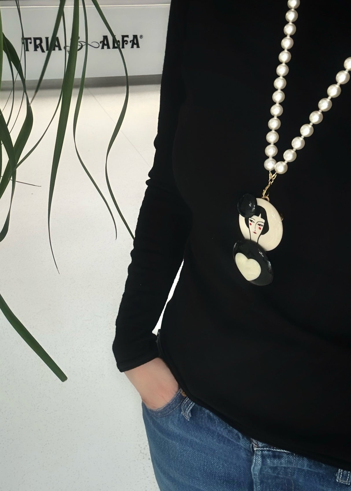 Brosa Nellie - Editie Limitata