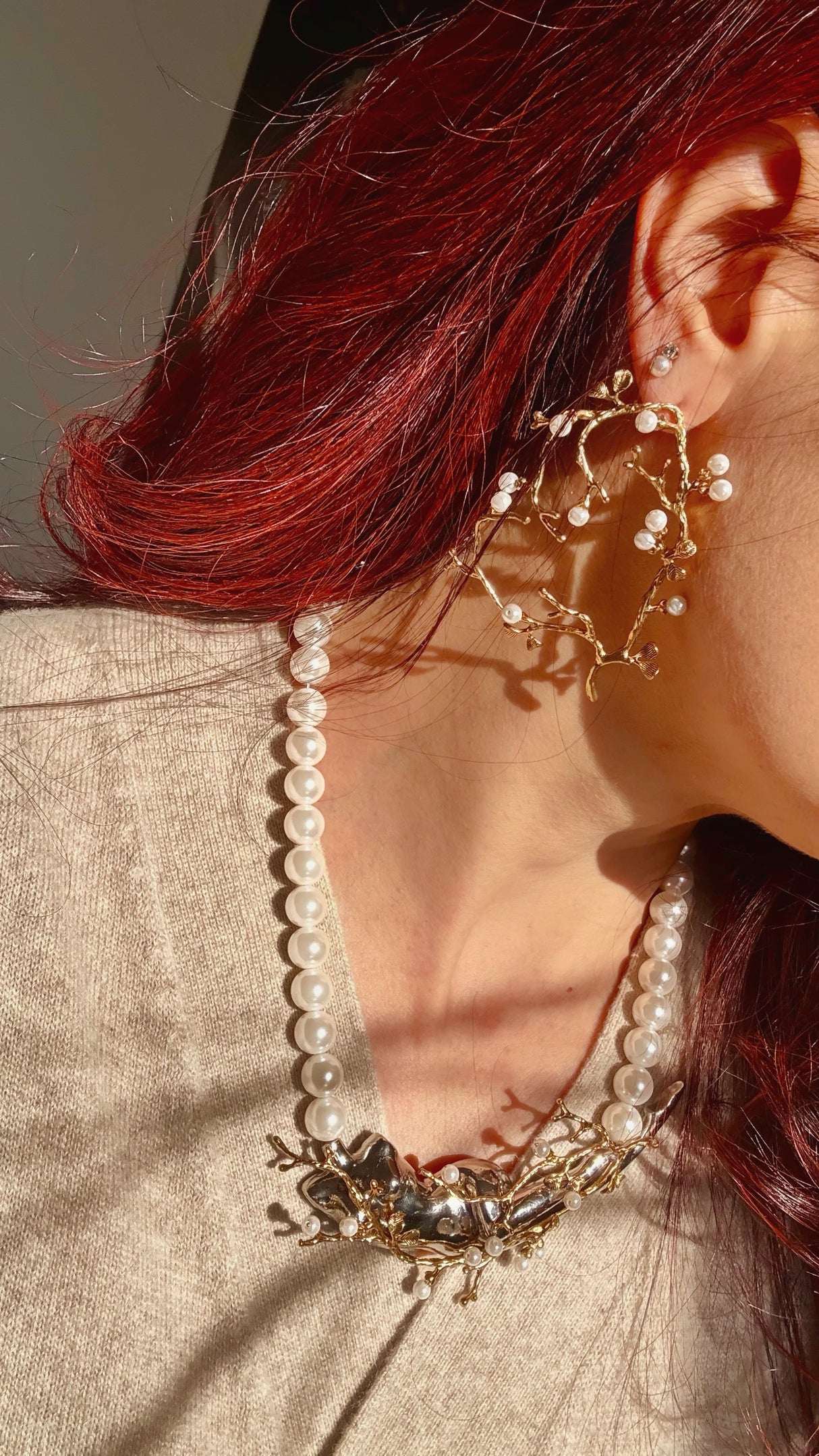 Cercei inima cu perle si crengute aurii - "Echoes of Love"