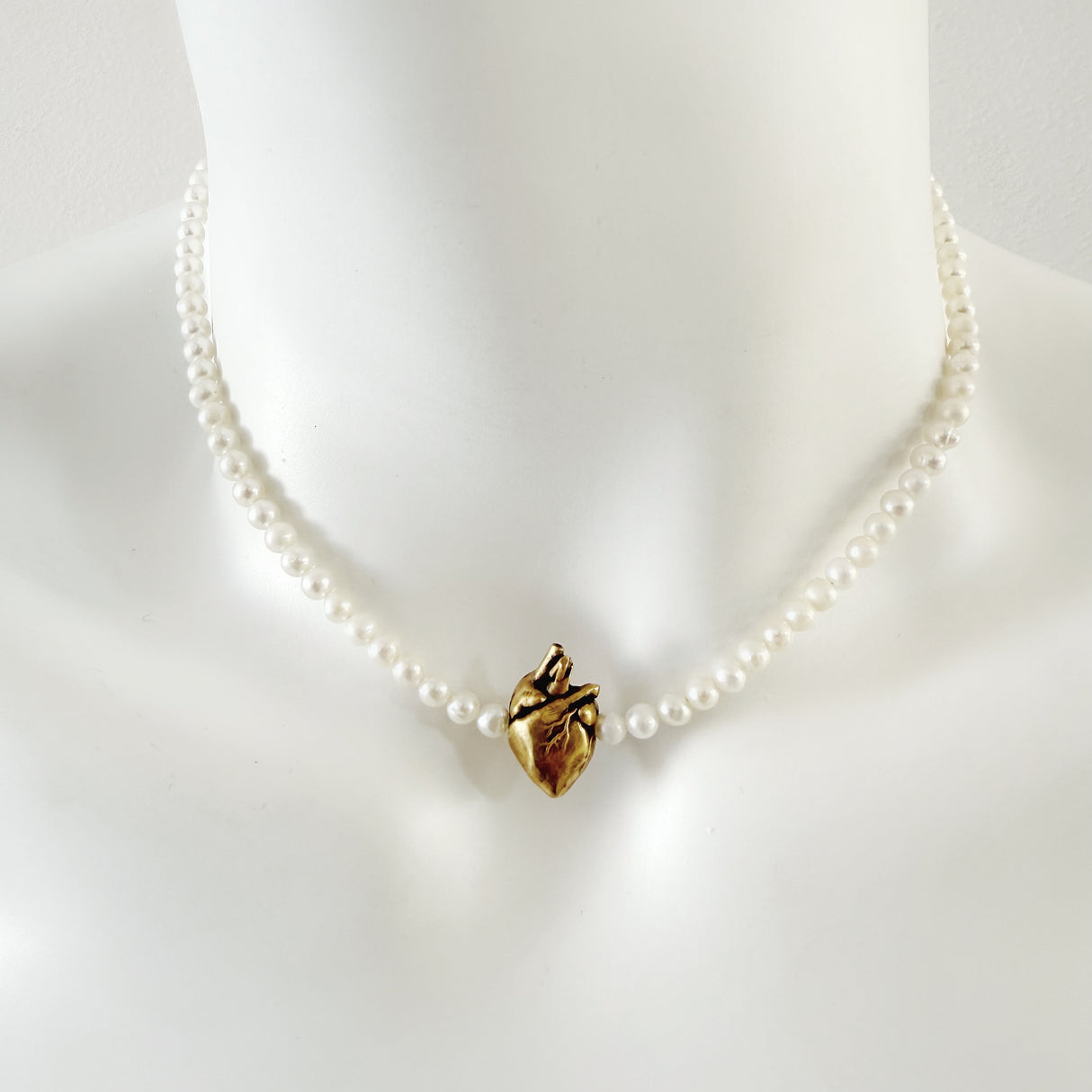 Colier din argint cu perle de cultura Anatomical Love