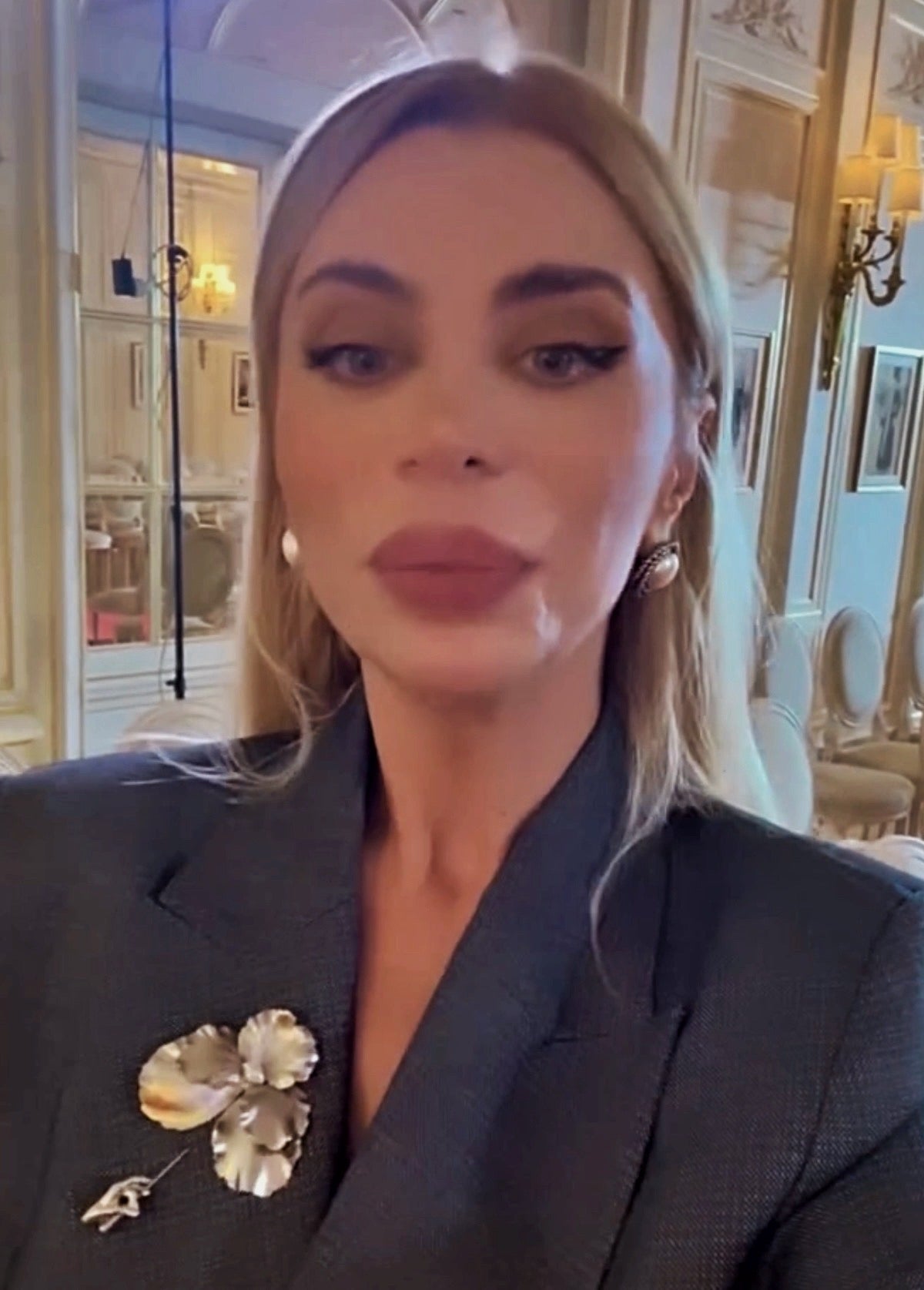 Brosa-ac florala Viola