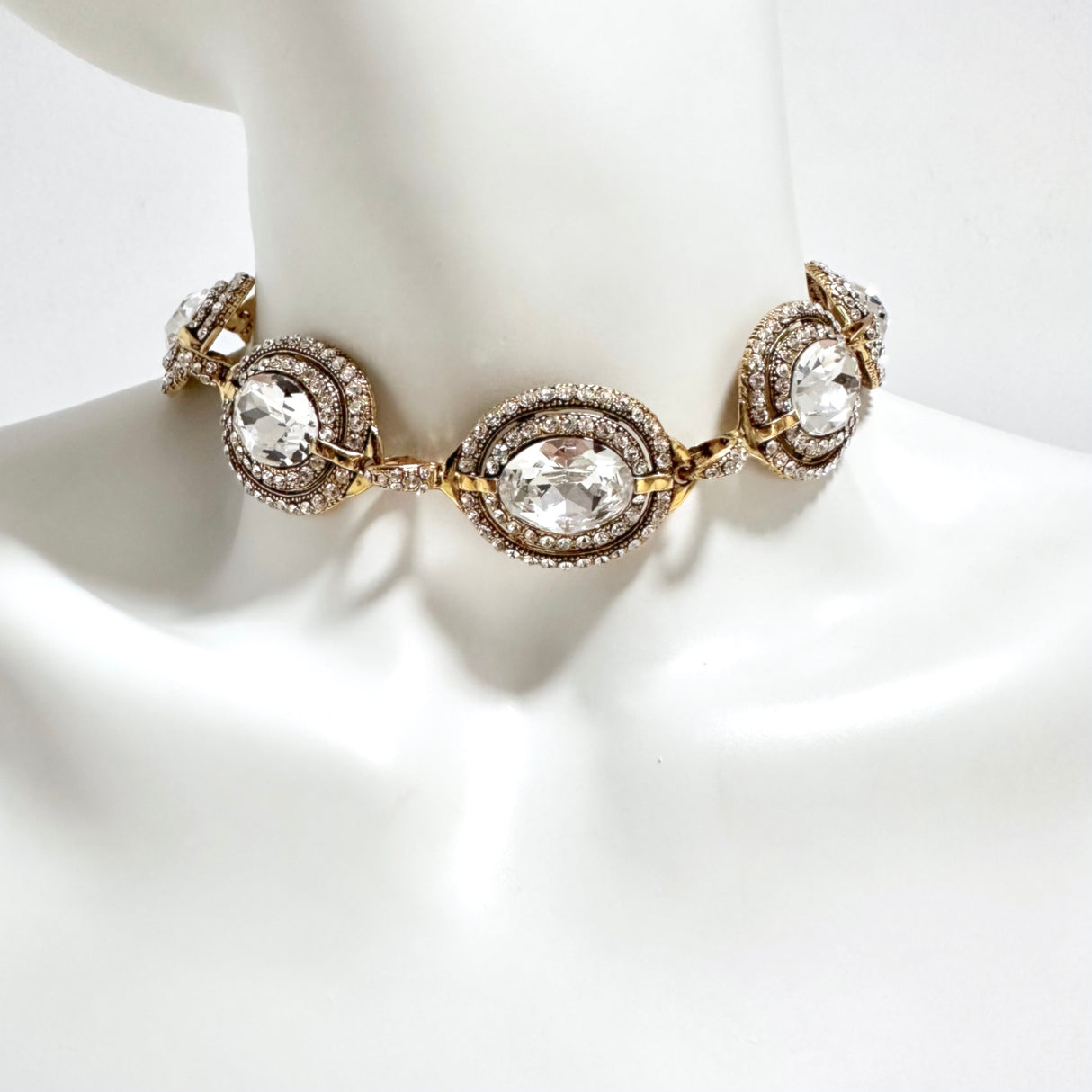 Colier tip choker cu cristale Campbell